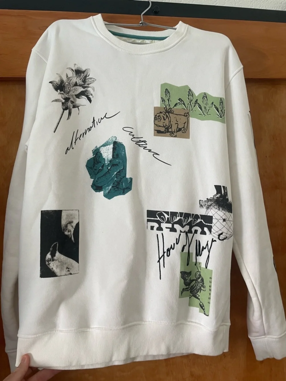 Denim & Flower White Crewneck Sweatshirt with Green Graphic Accents